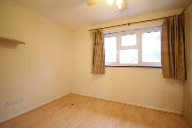  Image of 2 bedroom Detached house to rent in Chisbury Close Bracknell RG12 at Chisbury Close  Bracknell, RG12 0TX