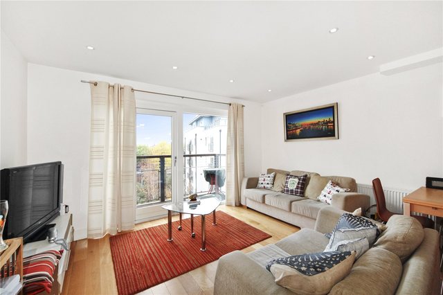  Image of 2 bedroom Flat for sale in Clapham Road London SW9 at Clapham Road  London, SW9 9AR