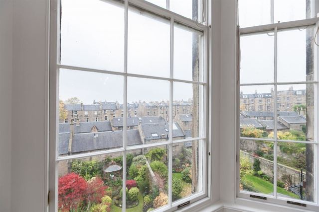 Image of 2 bedroom Flat to rent in Clarendon Crescent Edinburgh EH4 at Comely Bank Edinburgh Edinburgh, EH4 1PU