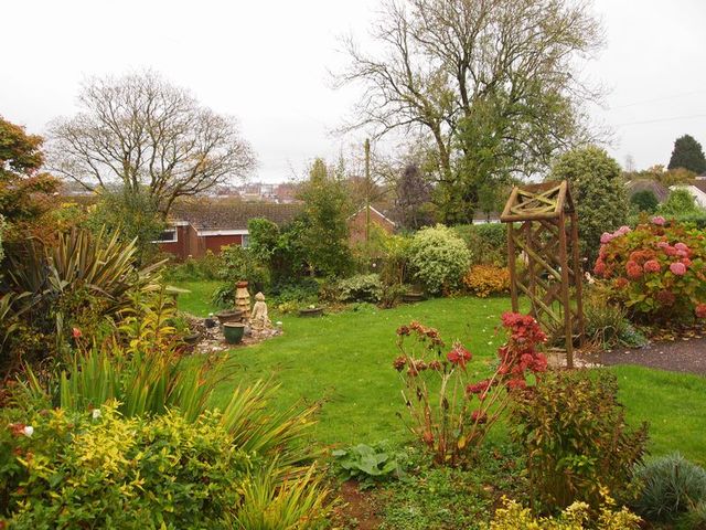  Image of 4 bedroom Bungalow to rent in Collaton Road Torquay TQ2 at Collaton Road Array Edginswell, TQ2 7HH