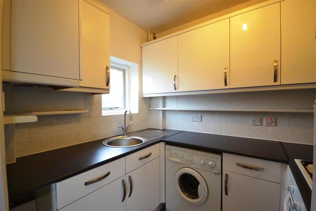  Image of 1 bedroom Property to rent in Coolhurst Road London N8 at Crouch End, N8 8EU