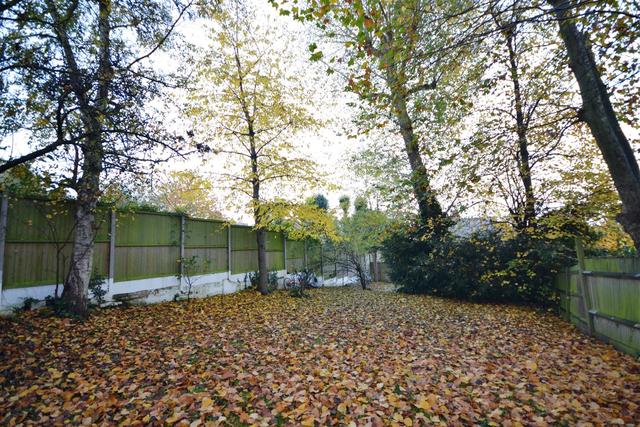  Image of 1 bedroom Property to rent in Coolhurst Road London N8 at Crouch End, N8 8EU