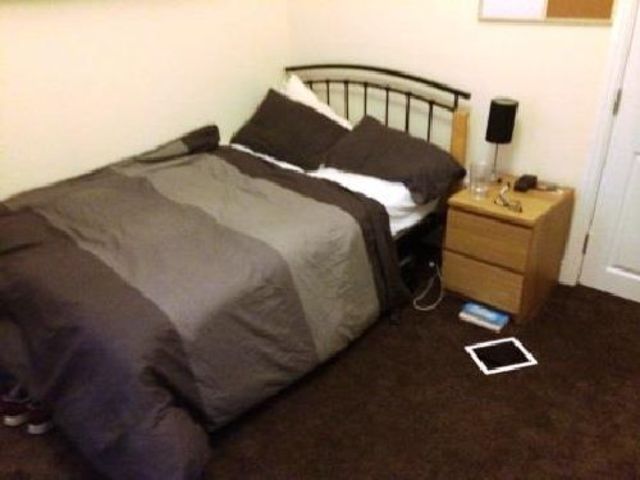  Image of 6 bedroom House Share to rent in Coronation Road Selly Oak Birmingham B29 at Selly Oak West Midlands Selly Oak, B29 7DE