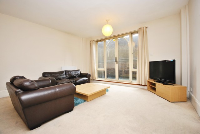  Image of 1 bedroom Flat to rent in Park Road London NW8 at Park Road  London, NW8 7JH