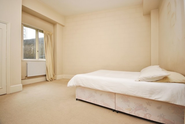  Image of 1 bedroom Flat to rent in Park Road London NW8 at Park Road  London, NW8 7JH