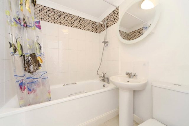  Image of 1 bedroom Flat to rent in Dalyell Road London SW9 at Dalyell Road  London, SW9 9UP