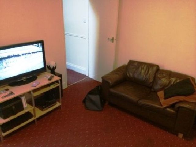  Image of 8 bedroom House Share to rent in Dawlish Road Selly Oak Birmingham B29 at Selly Oak West Midlands Selly Oak, B29 7AU