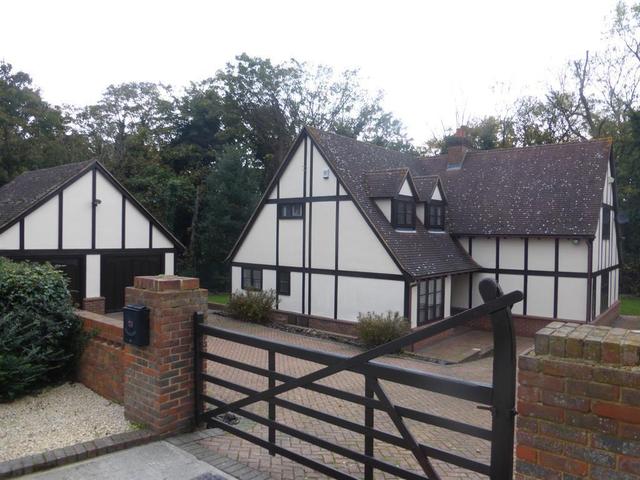  Image of 4 bedroom Detached house to rent in Dukes Orchard Bexley DA5 at Bexley Kent Coldblow, DA5 2DU