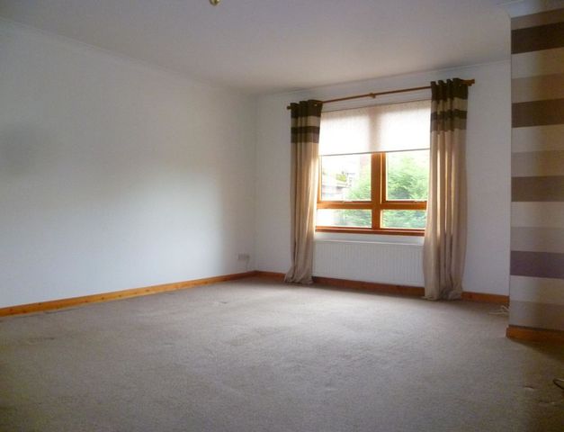  Image of 2 bedroom Flat to rent in Dunkeld Road Perth PH1 at Perth Perthshire Perthshire, PH1 5RN
