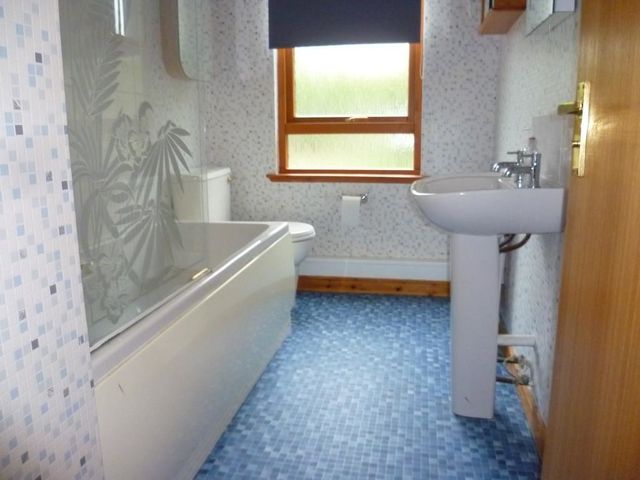  Image of 2 bedroom Flat to rent in Dunkeld Road Perth PH1 at Perth Perthshire Perthshire, PH1 5RN