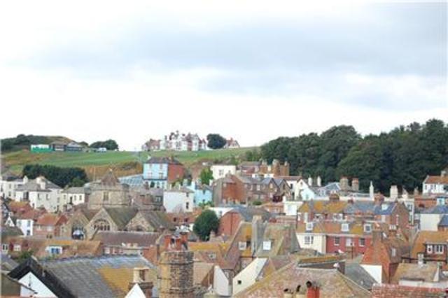  Image of 3 bedroom Terraced house to rent in East Hill Passage Hastings TN34 at East Sussex, TN34 3DB