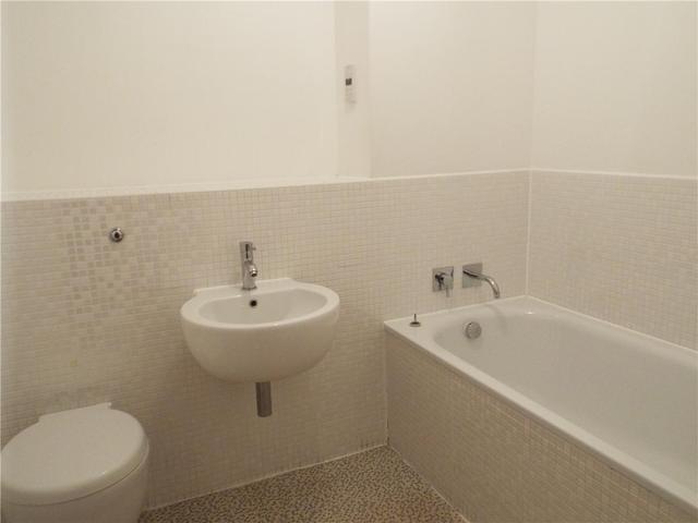  Image of 2 bedroom Flat to rent in East Pilton Farm Crescent Edinburgh EH5 at Fettes Edinburgh Edinburgh, EH5 2GF