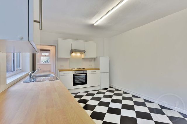  Image of 2 bedroom Flat to rent in Eglinton Hill London SE18 at Eglinton Hill Shooters Hill Woolwich, SE18 3NR