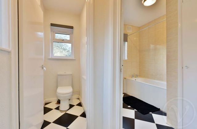  Image of 1 bedroom Flat to rent in Eglinton Hill London SE18 at Eglinton Hill Shooters Hill Woolwich, SE18 3NR