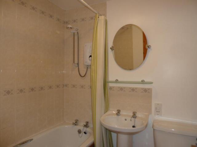  Image of 2 bedroom Flat to rent in Farmers Hall Aberdeen AB25 at Rosemount Aberdeen Aberdeen, AB25 1XF
