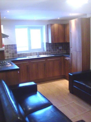  Image of 7 bedroom Terraced house to rent in Fitzroy Street Cathays Cardiff CF24 at Fitzroy Street  Cardiff, CF24 4BL