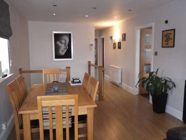  Image of 2 bedroom Apartment to rent in Park Road Southport PR9 at Park Road  Southport, PR9 9JL