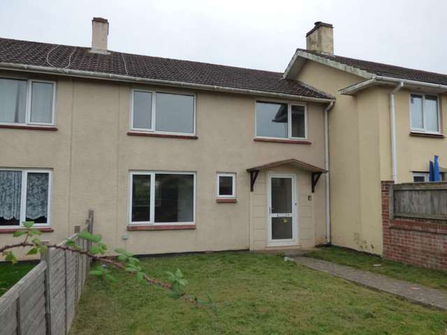  Image of 3 bedroom Terraced house for sale in Gibson Road Paignton TQ4 at Gibson Road  Paignton, TQ4 7AG