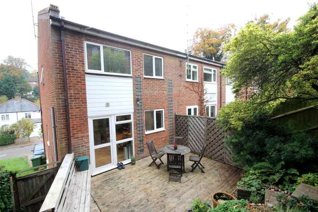  Image of 3 bedroom Detached house for sale in Glendale Hemel Hempstead HP1 at Glendale Boxmoor Hemel Hempstead, HP1 1TG