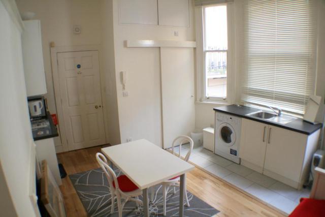  Image of 1 bedroom Studio flat to rent in Gloucester Place London W1U at Marylebone London Marylebone, W1U 6HP