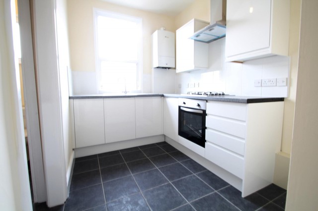  Image of 4 bedroom Maisonette to rent in Harrington Road London SE25 at South Norwood, SE25 4LU