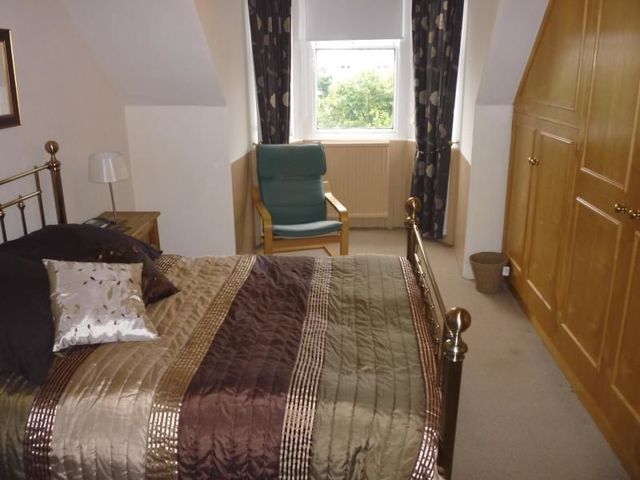  Image of 2 bedroom Flat to rent in High Street Linlithgow EH49 at Linlithgow West Lothian West Lothian, EH49 7EJ