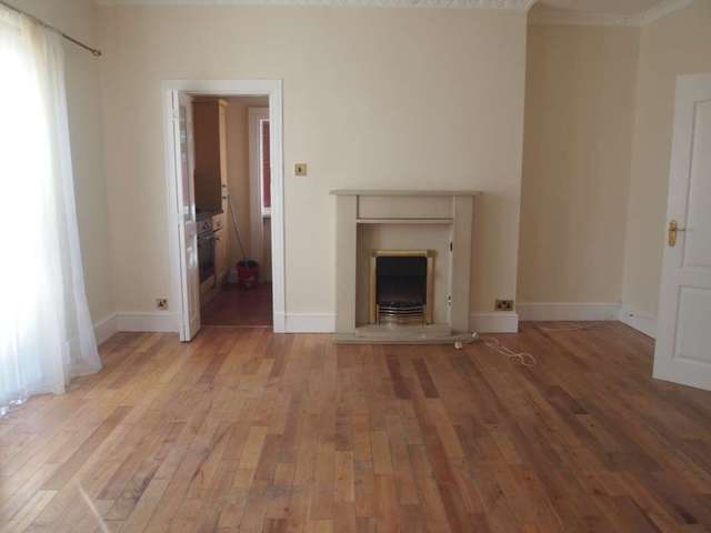  Image of 2 bedroom Flat to rent in Highcroft Avenue Glasgow G44 at Highcroft Avenue Croftfoot Glasgow, G44 5RW