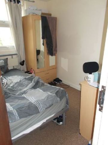 Image of 6 bedroom House Share to rent in Ruckley Road Selly Oak Birmingham B29 at Selly Oak West Midlands Selly Oak, B29 5DX