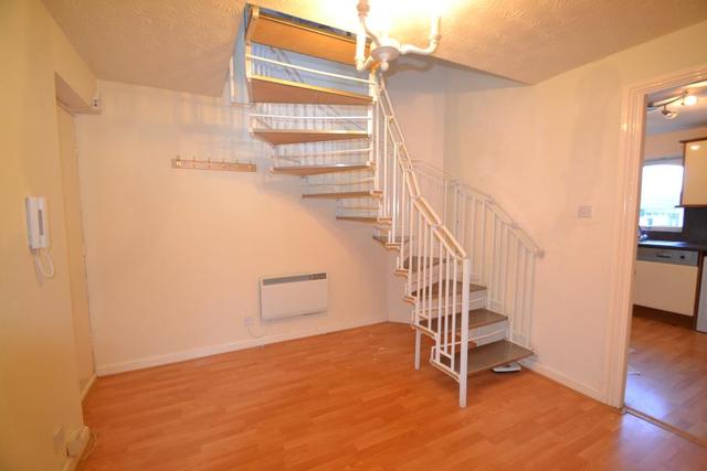  Image of 2 bedroom Flat to rent in Humphrey Middlemore Drive Harborne Birmingham B17 at Birmingham, B17 0JJ