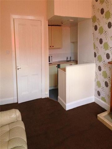  Image of 1 bedroom Flat to rent in Inchinnan Road Renfrew PA4 at Renfrew Renfrewshire Renfrewshire, PA4 8ND