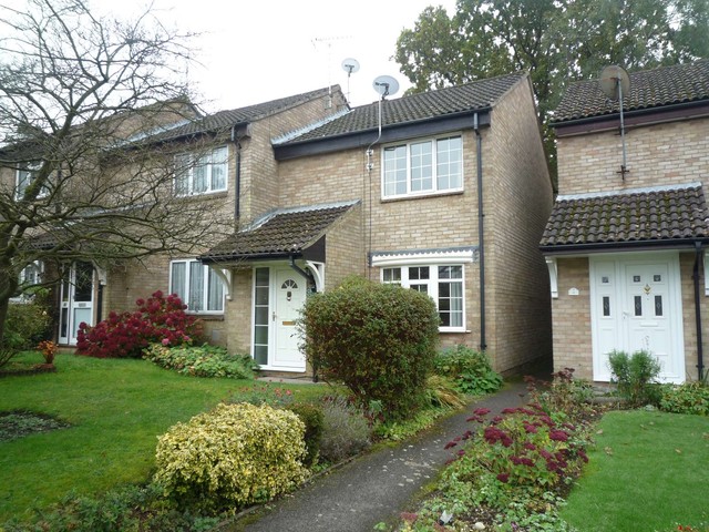  Image of 2 bedroom End of Terrace to rent in Juniper Bracknell RG12 at Bracknell, RG12 7ZF