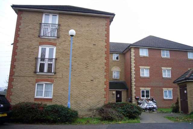  Image of 2 bedroom Flat to rent in Keel Close Barking IG11 at Keel Close  Barking, IG11 0XU