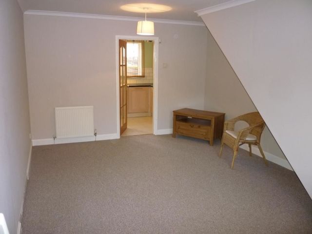  Image of 2 bedroom Flat to rent in Killochan Way Dunfermline KY12 at Dunfermline Fife Fife, KY12 0XT