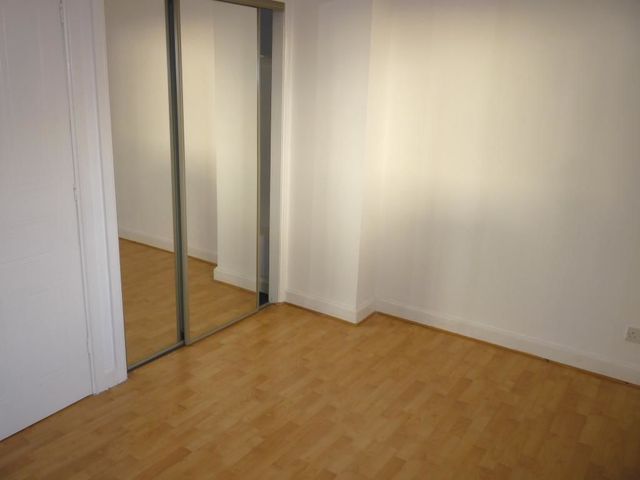  Image of 2 bedroom Flat to rent in Killochan Way Dunfermline KY12 at Dunfermline Fife Fife, KY12 0XT