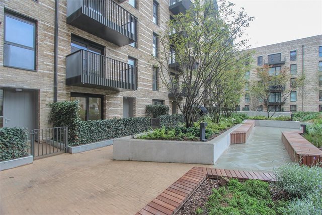  Image of 1 bedroom Flat to rent in Barrier Point Road London E16 at Waterside Park  London, E16 2HP