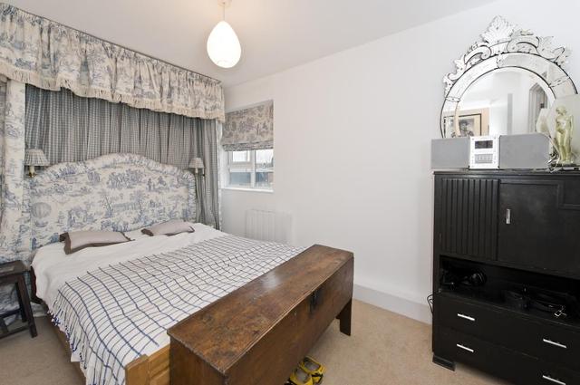  Image of 1 bedroom Flat to rent in Latimer Road London W10 at Latimer Road  London, W10 6QY