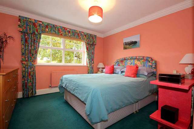  Image of 4 bedroom Detached house for sale in Laurel Bank Felden Hemel Hempstead HP3 at Laurel Bank, Felden Lane Felden Hemel Hempstead, HP3 0NX