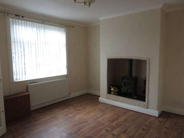  Image of 2 bedroom Detached house for sale in Lever Street Radcliffe Manchester M26 at Lever St Radcliffe Manchester, M26 4PT