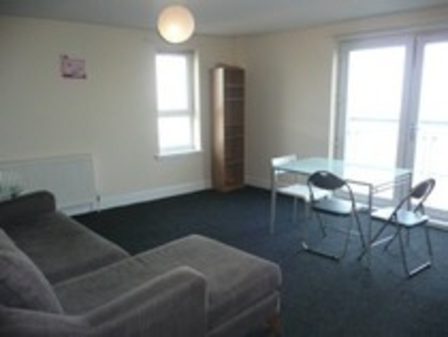  Image of 3 bedroom Flat to rent in Lindsay Road Edinburgh EH6 at Leith Edinburgh Edinburgh, EH6 4EP