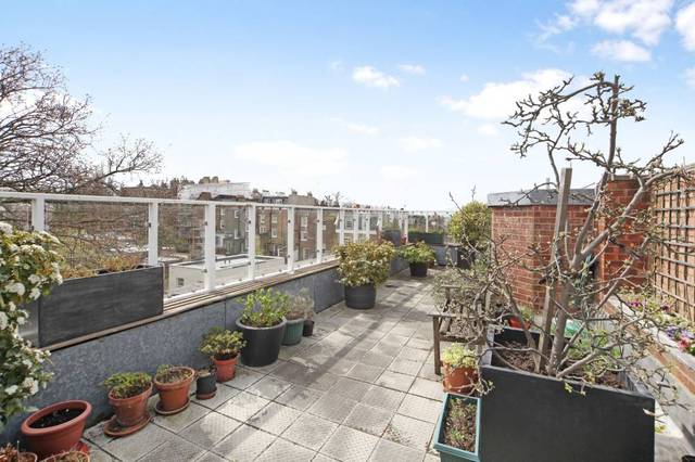  Image of 1 bedroom Flat to rent in Holland Park Avenue London W11 at Linton House  Holland Park Avenue, W11 3RL