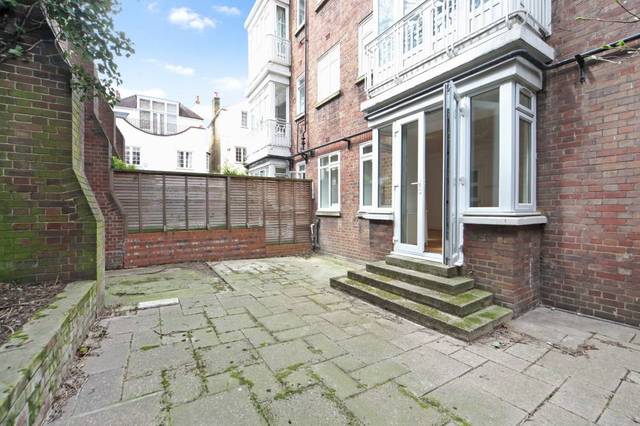  Image of 1 bedroom Flat to rent in Holland Park Avenue London W11 at Linton House  Holland Park Avenue, W11 3RL
