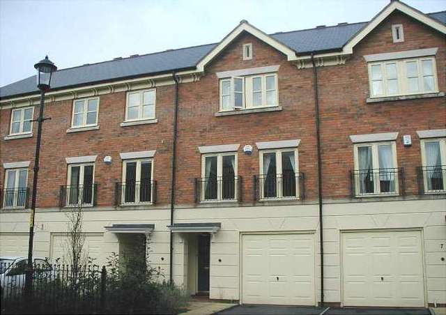  Image of 4 bedroom Detached house to rent in Lion Court Worcester WR1 at Sansome Place Worcester Worcester, WR1 1UT