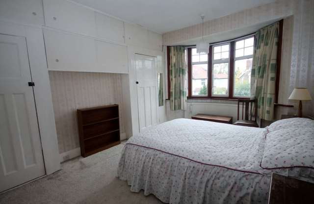  Image of 3 bedroom Semi-Detached house for sale in Lynton Road New Malden KT3 at Lynton Road  New Malden, KT3 5ED