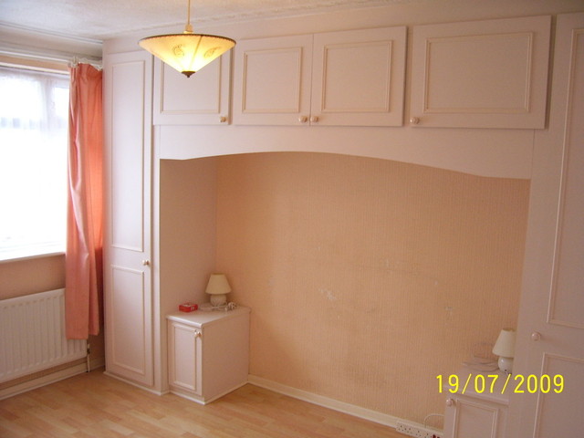  Image of 3 bedroom End of Terrace for sale in Meadow Close Chatham ME5 at Meadow Close Walderslade Chatham, ME5 0UA