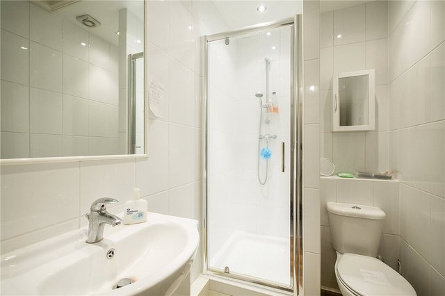  Image of 2 bedroom Ground Flat for sale in Moreton Terrace London SW1V at Moreton Terrace  London, SW1V 2NX