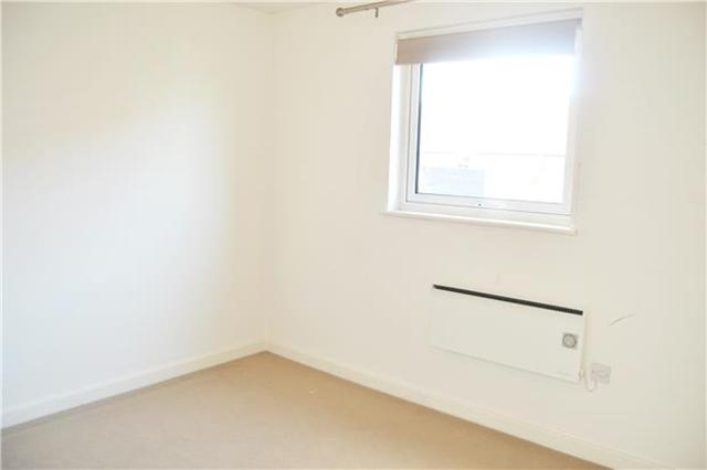  Image of 2 bedroom Flat to rent in Market Place Romford RM1 at ROMFORD, RM1 3EF