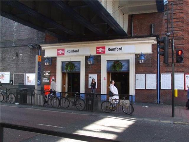  Image of 2 bedroom Flat to rent in Market Place Romford RM1 at ROMFORD, RM1 3EF