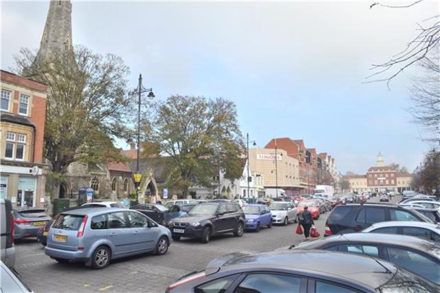  Image of 2 bedroom Flat to rent in Market Place Romford RM1 at ROMFORD, RM1 3EF