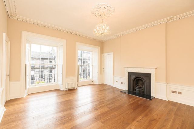  Image of 3 bedroom Flat to rent in Nelson Street Edinburgh EH3 at New Town Edinburgh Edinburgh, EH3 6LG