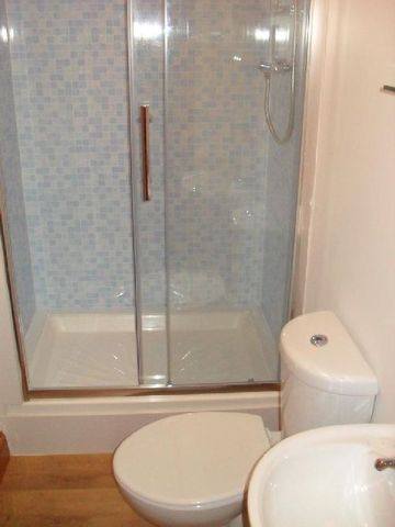  Image of 6 bedroom House Share to rent in North Road Edgbaston Birmingham B29 at Selly Oak West Midlands Selly Oak, B29 6AW